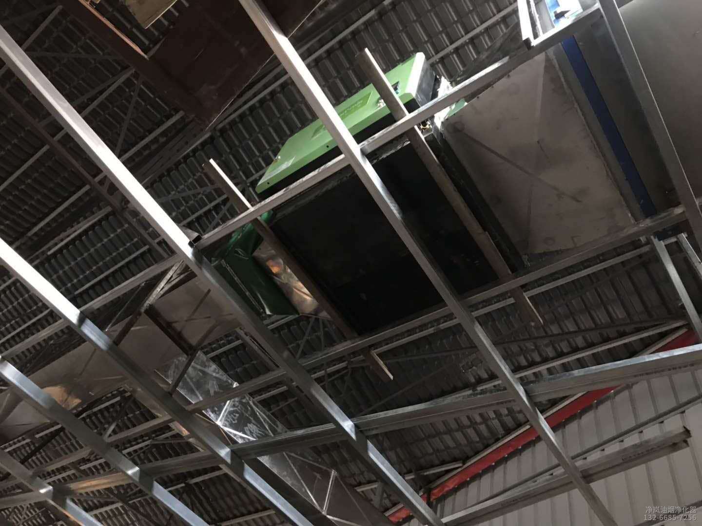 福州 ● 潮汕大目牛肉火锅城 ●6000风量油烟净化器安装案例，购买及安装油烟净化器热线：13622327331