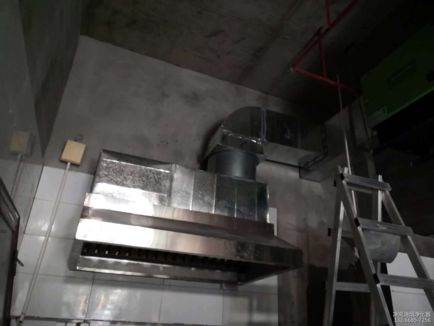 浙江金华·我爱吃烤肉店·8000风量复合式油烟净化设备安装工程