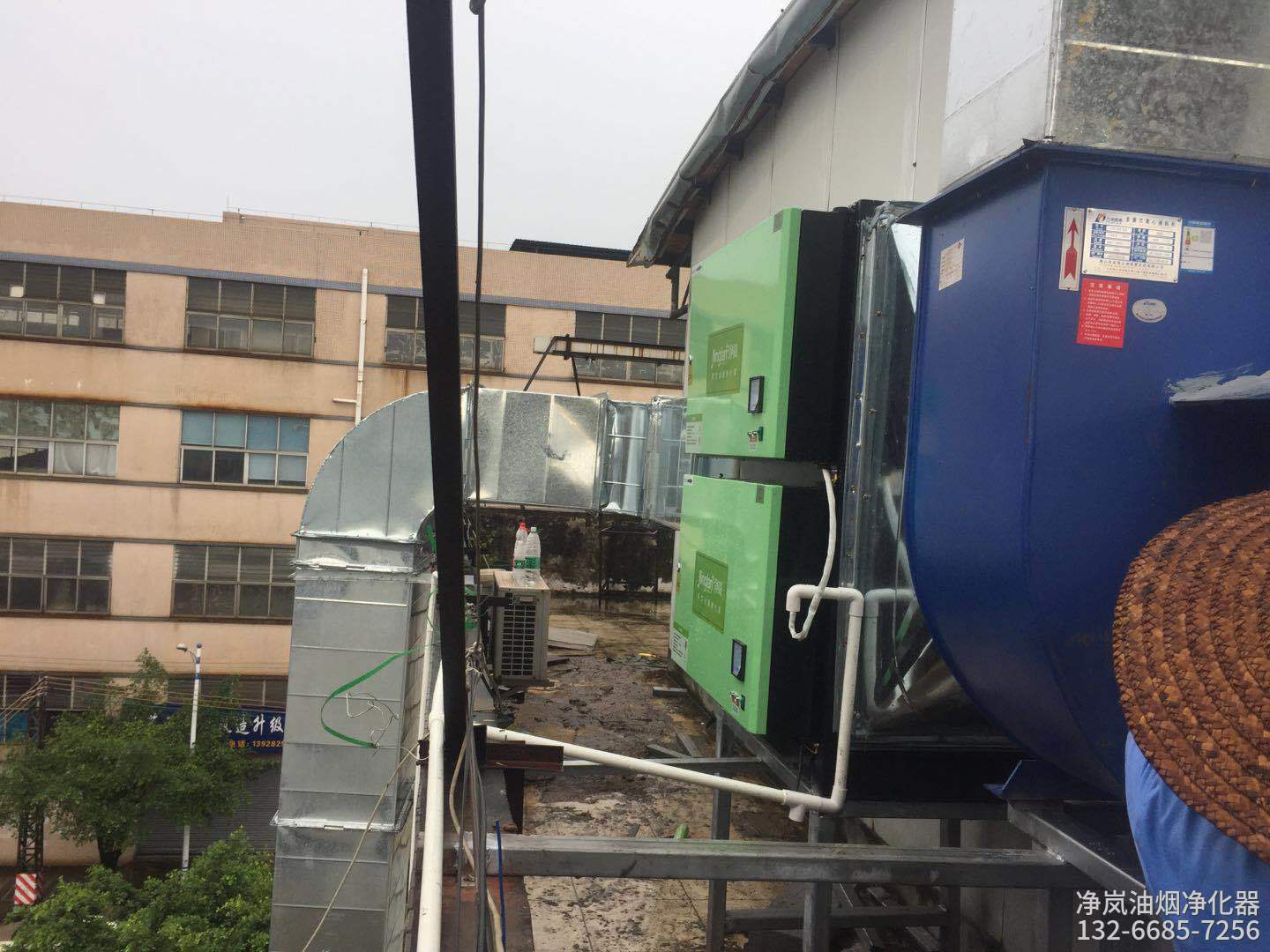 四川省成都市·无里园区·20000风量油烟净化器楼顶安装案例