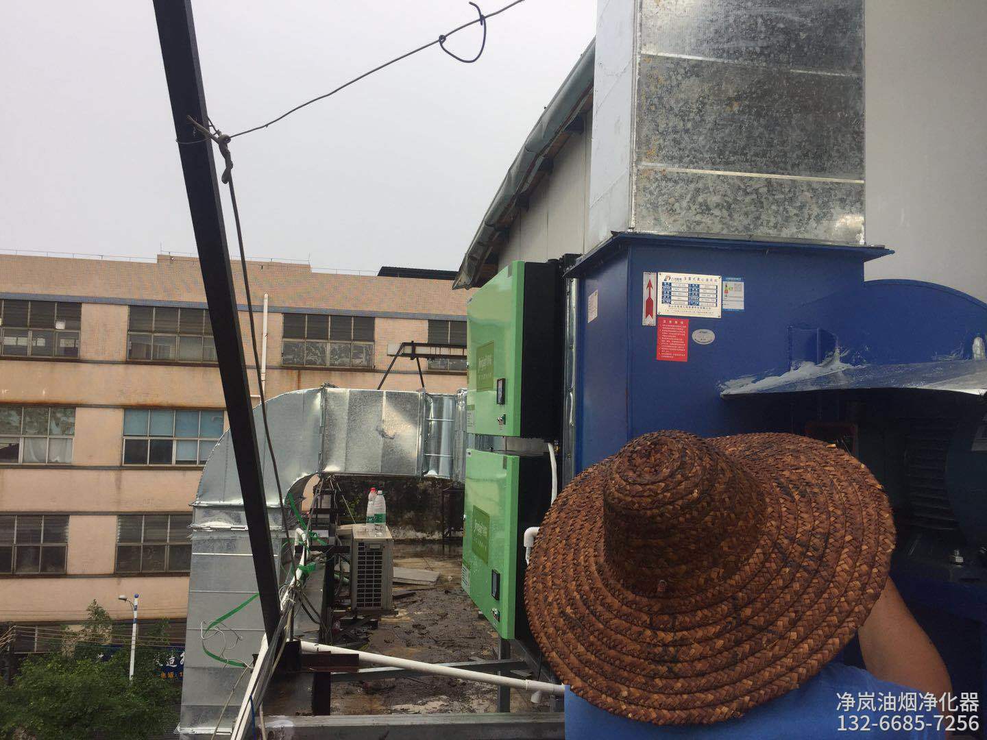 四川省成都市·无里园区·20000风量油烟净化器楼顶安装案例