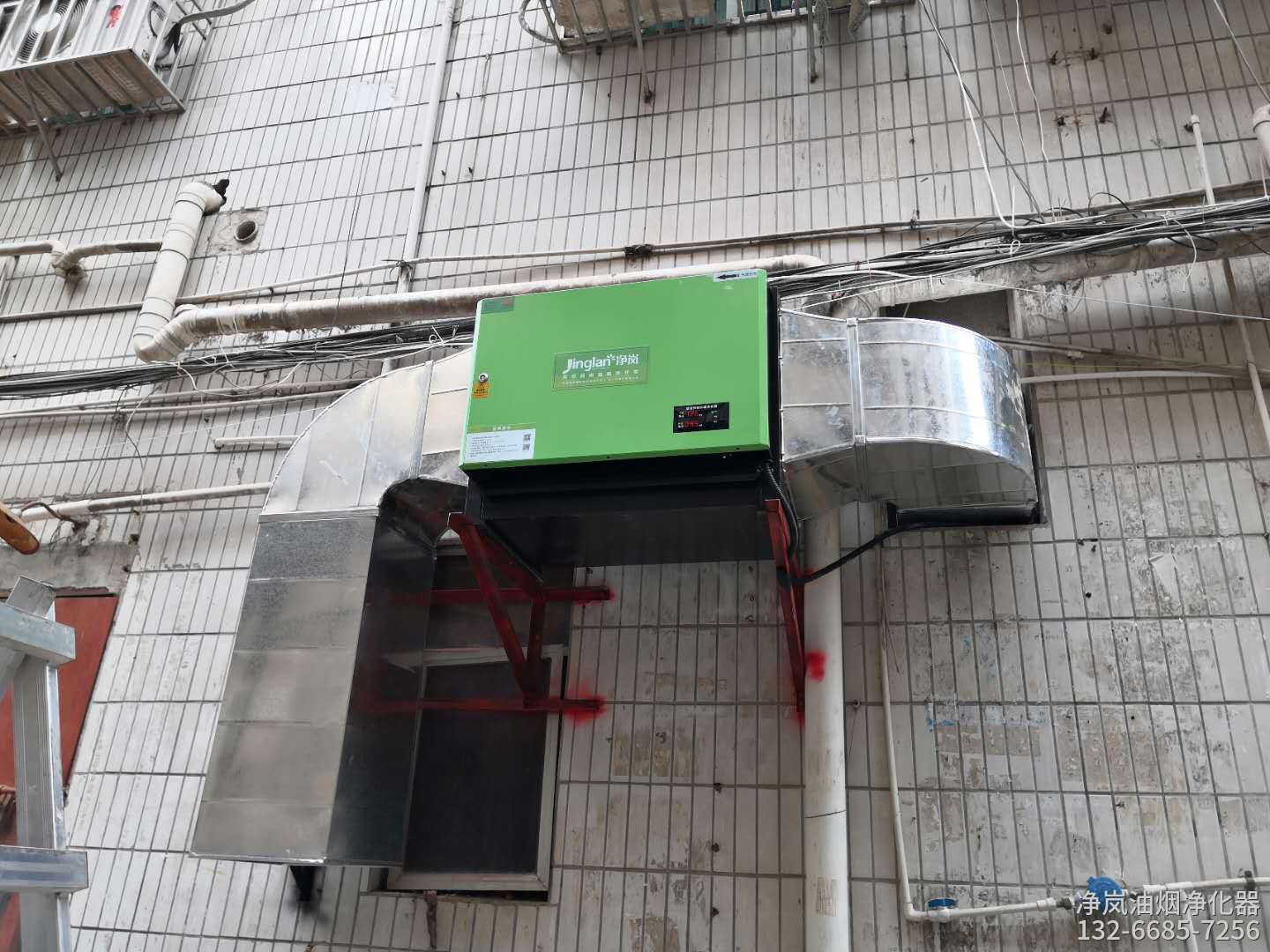 深圳市龙岗区·老荆州烧烤·6000风量油烟净化器安装案例