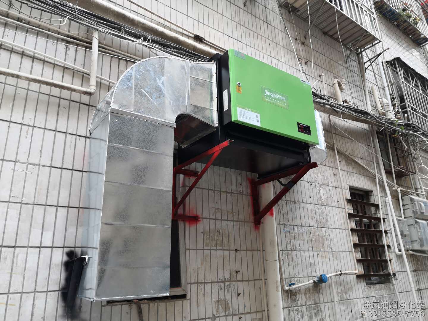 深圳市龙岗区·老荆州烧烤·6000风量油烟净化器安装案例