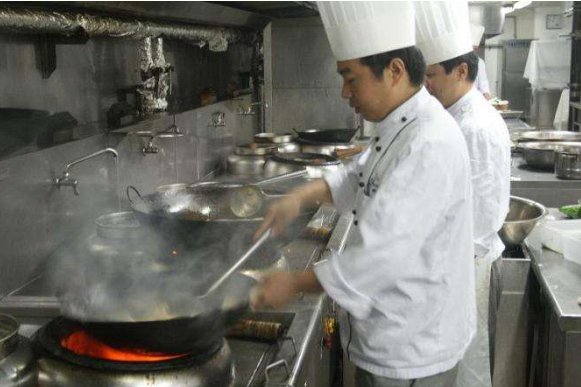 餐饮油烟大需要安装油烟净化器
